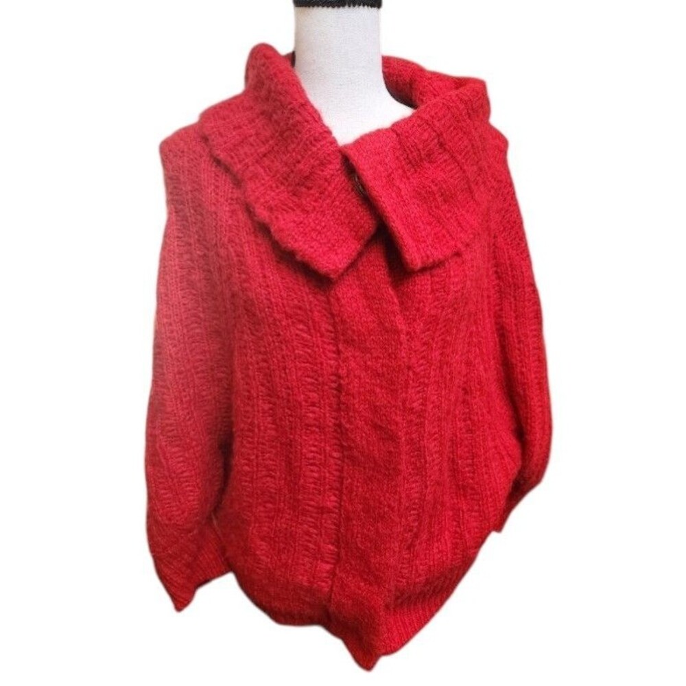 Free People Red Woll Blend Size Large Large Snap Closure Chunky Texture